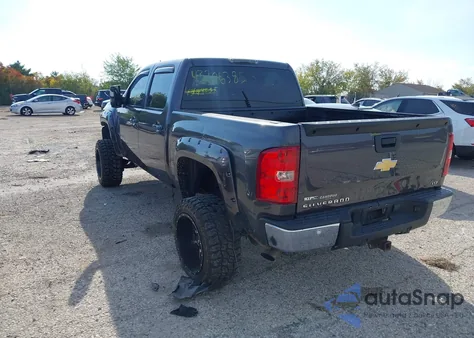 2010 Chevrolet Silverado 1500 Ltz z USA, uszkodzony, nr VIN 3GCRKTE39AG216612
